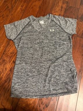 Under armour  tee